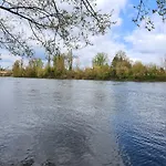Modern, Spacious Riverfront With Pool - For 4-6 People * Lamonzie-Saint-Martin