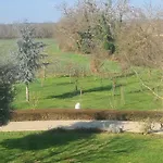 Modern, Spacious Riverfront With Pool - For 4-6 People Lamonzie-Saint-Martin