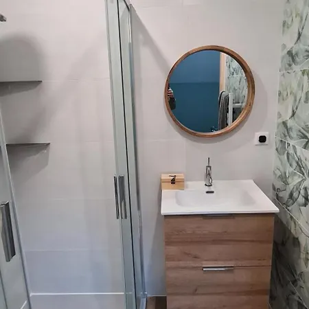 Modern, Spacious Riverfront With Pool - For 4-6 People Casa de Férias Lamonzie-Saint-Martin