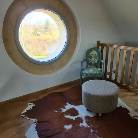 Modern, Spacious Riverfront With Pool - For 4-6 People Lamonzie-Saint-Martin