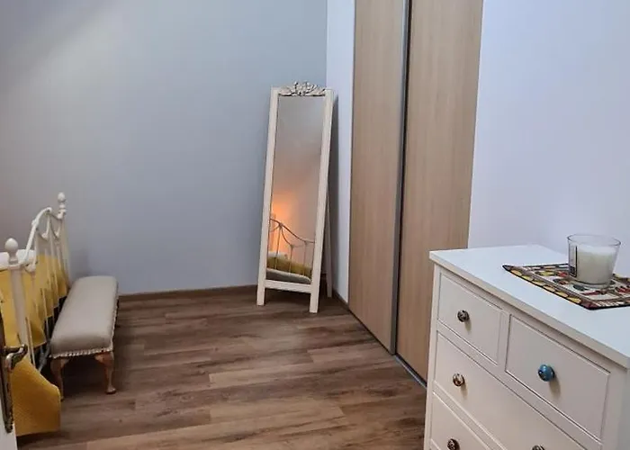 Modern, Spacious Riverfront With Pool - For 4-6 People Prázdninový dům *