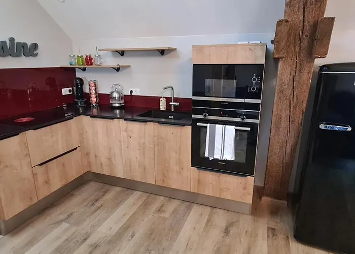 Prázdninový dům Modern, Spacious Riverfront With Pool - For 4-6 People *