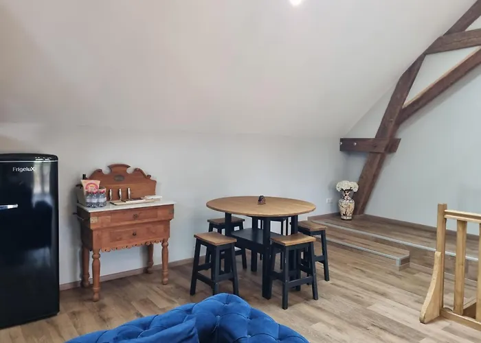 Prázdninový dům Modern, Spacious Riverfront With Pool - For 4-6 People Lamonzie-Saint-Martin